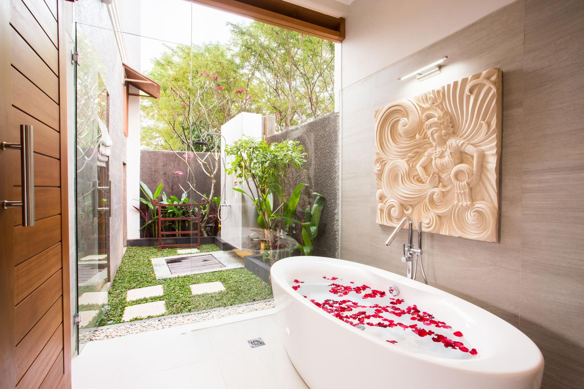 Villa Dk - Bali Nusa Dua  Eksteriør bilde